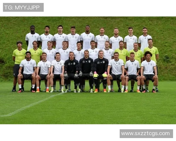 基辅对阵车路士的精彩较量揭示欧洲足球的激烈竞争与战术博弈 基辅对阵车路士的精彩较量揭示欧洲足球的激烈竞争与战术博弈