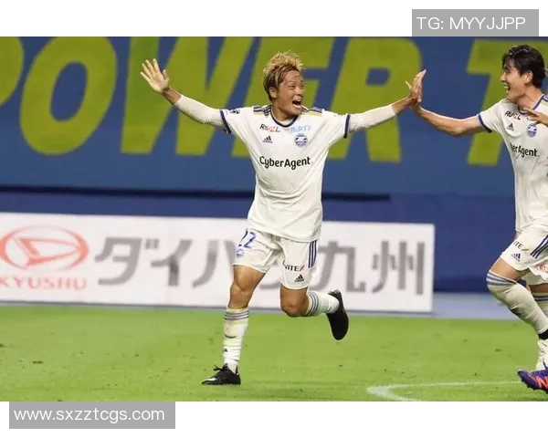 巴黎圣日耳曼与曼联的历史交锋回顾与战绩分析 巴黎圣日耳曼与曼联的历史交锋回顾与战绩分析