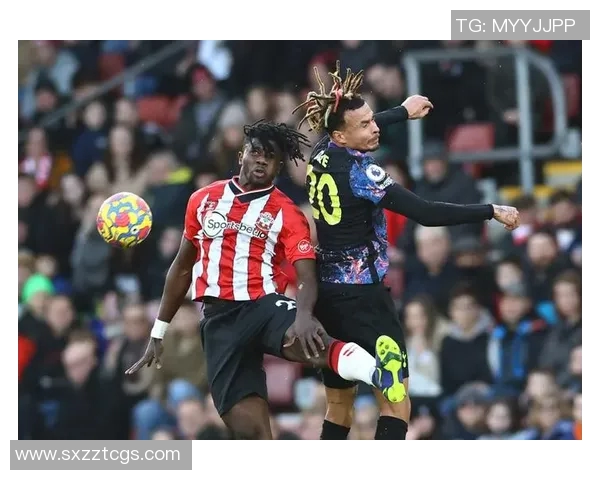 流浪者与阿伯丁热刺南安普顿的激烈对决展现足球魅力与团队精神