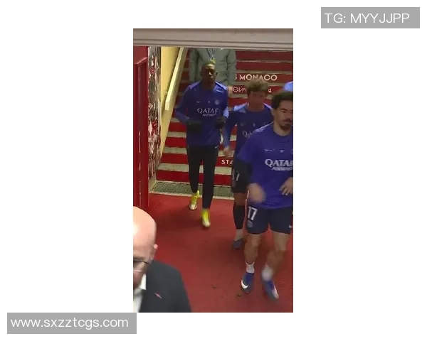 博格巴在对阵巴萨的精彩表现引发球迷热议与期待 博格巴在对阵巴萨的精彩表现引发球迷热议与期待