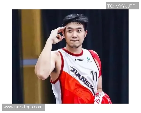 吴冠希：从篮球新星到职业生涯巅峰的奋斗历程与成就解析