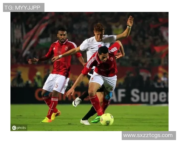 希拉尔与沙特纳萨的巅峰对决揭示足球战术与团队合作的魅力 希拉尔与沙特纳萨的巅峰对决揭示足球战术与团队合作的魅力