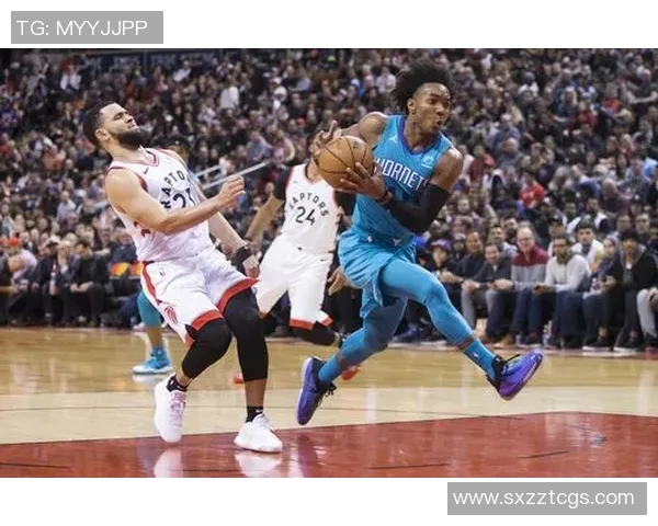 开拓者与夏洛特黄蜂的激烈对决展现篮球魅力与团队精神的巅峰较量 开拓者与夏洛特黄蜂的激烈对决展现篮球魅力与团队精神的巅峰较量