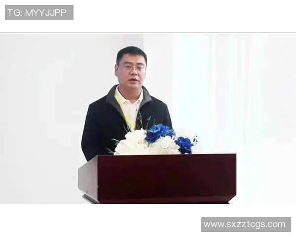 徐昕的艺术之旅：从传统文化到现代创作的探索与创新