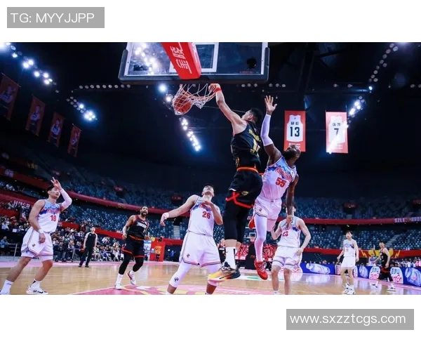 灰熊与湖人激战正酣卡特领衔球队争夺季后赛席位 灰熊与湖人激战正酣卡特领衔球队争夺季后赛席位