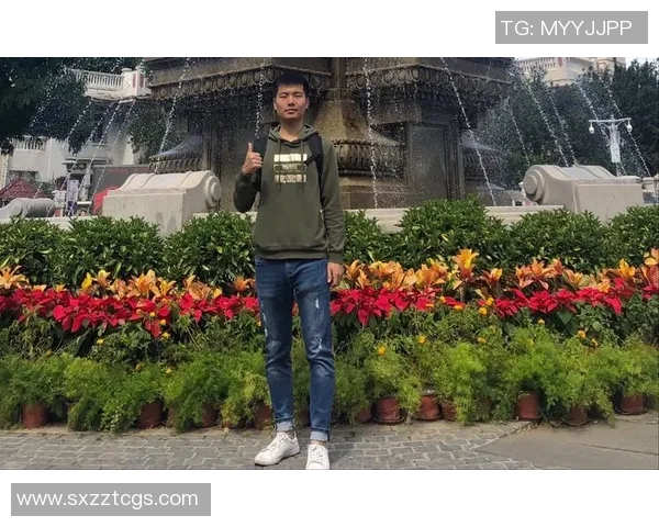 深度对话：探索张伟在足球世界中的成长与挑战之路